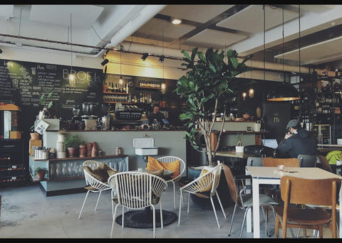 Café Vieux-Québec pour travailler et étudier : Carrera Café, votre espace idéal au Petit-Champlain Carrera Café