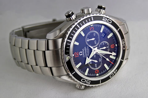 TAG Heuer et le café: la mesure du temps dans la tasse et sur la piste